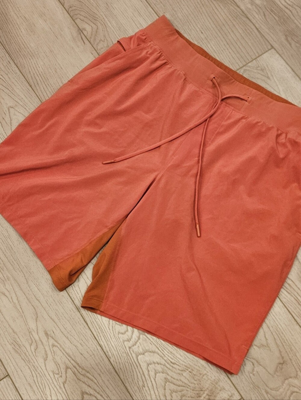 Lululemon T.H.E. Shorts Lined Mens Orange Athletic Gym Workout LM7AL9S Size L